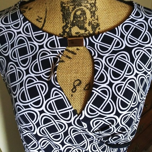 Enfocus Studio Geometric Sleeveless Dress